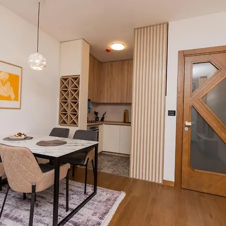 Hill Homes Compass With A Garage * Podgorica